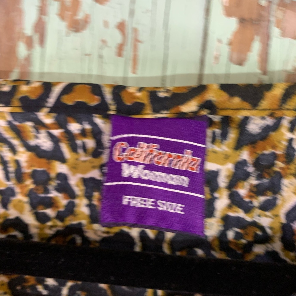 California women’s one size cheetah print with purple swim suit coverup Preloved - Picture 2 of 4